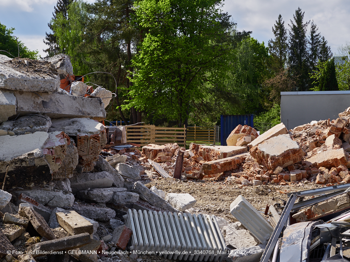 12.05.2022 - Baustelle am Haus für Kinder in Neuperlach